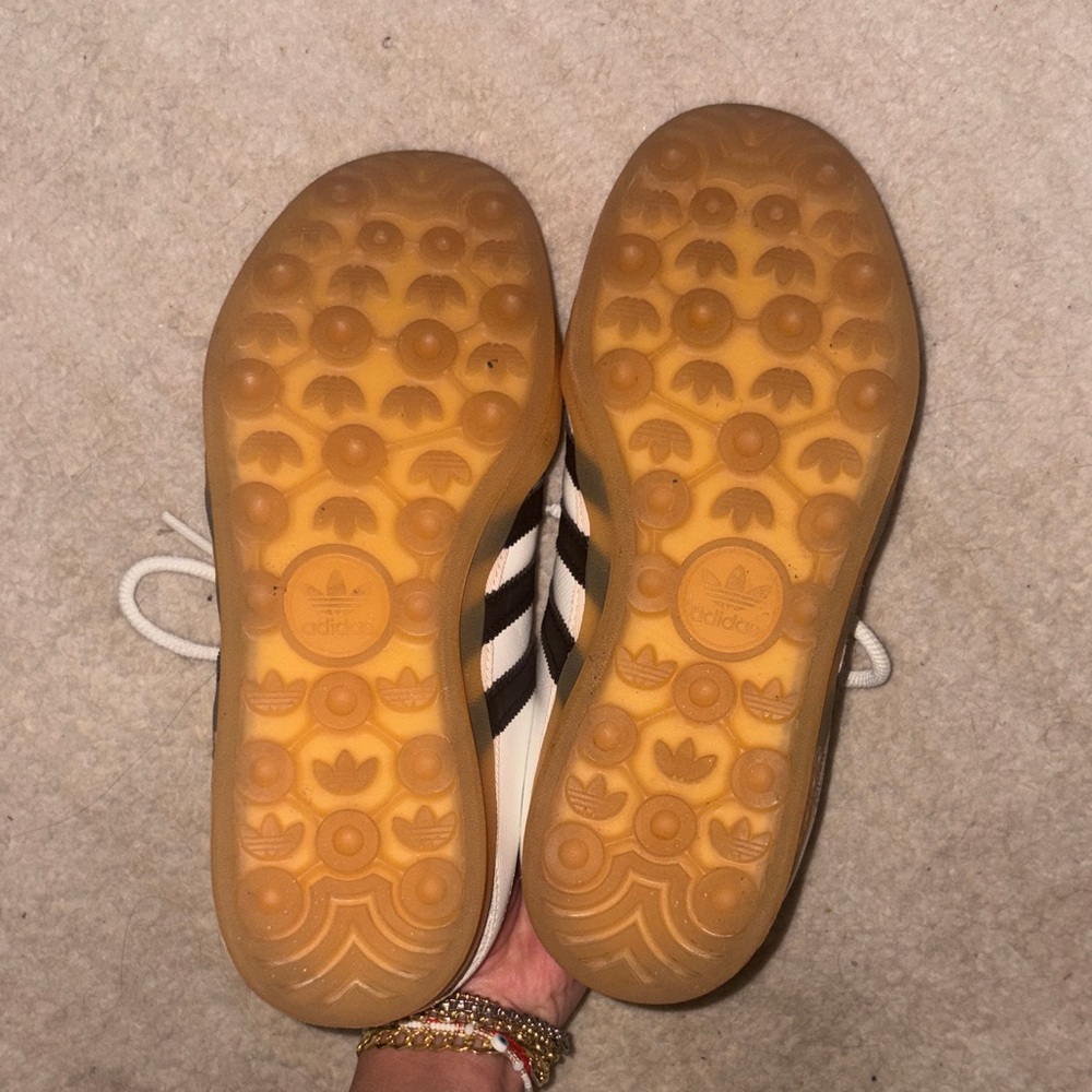 ADIDAS | bad bunny gazelle - Picture 4 of 5
